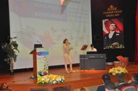 İSTEK Atanur Oğuz Okulları nda Uluslararası Çocuk ve Gençlik Edebiyatı Konferansı - 2014 YENİ YÖNELİMLER