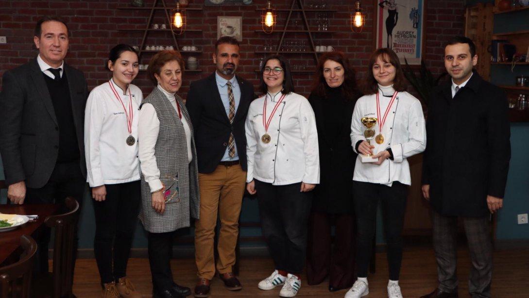 17.Uluslararası İstanbul Gastronomi Festivalinde Derece Yapan Öğrencilerimiz