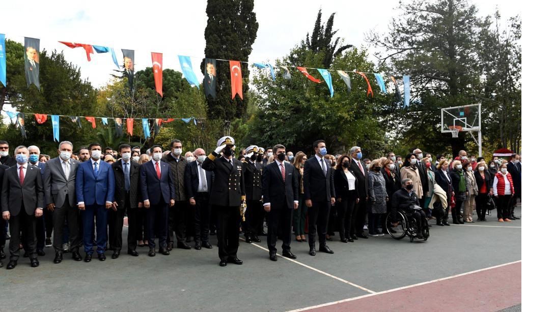 29 Ekim Cumhuriyet Bayramı Çelenk Sunma Tören Programı Yapıldı